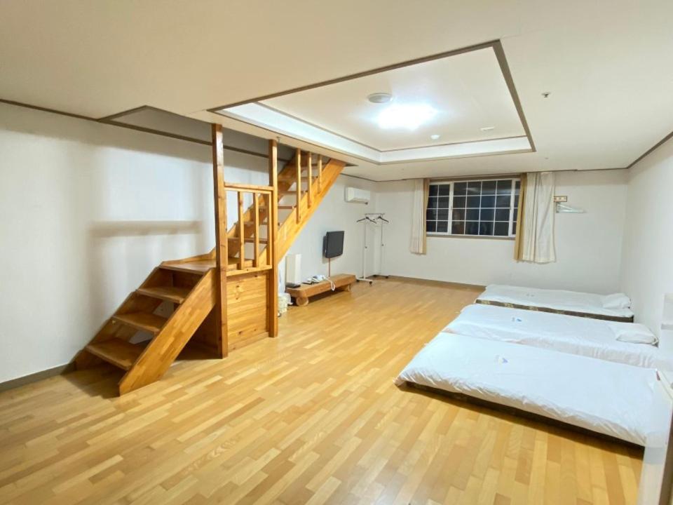 Arbon Youth Hostel & Resort Jeju by Eksteriør bilde